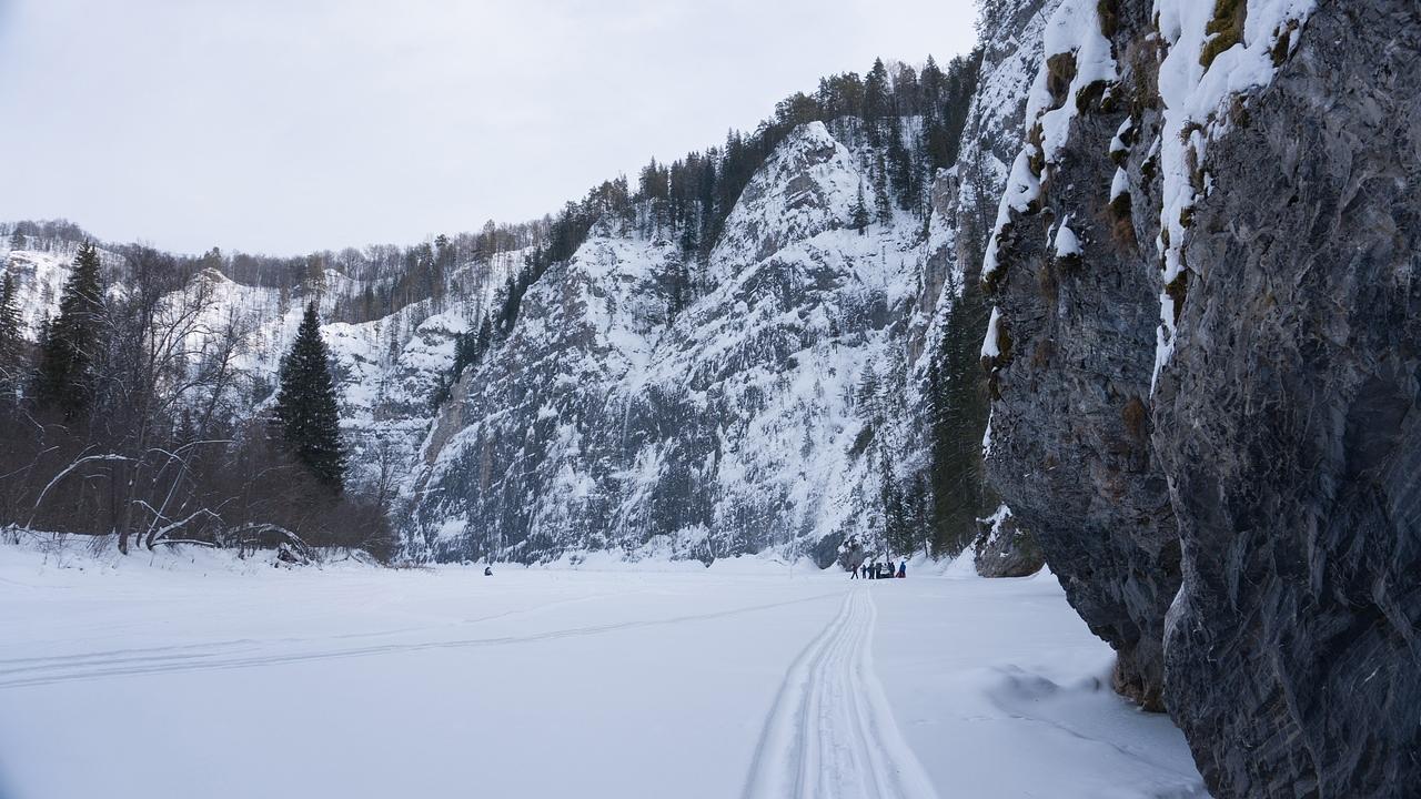 Мамбет по заснеженному Зилиму