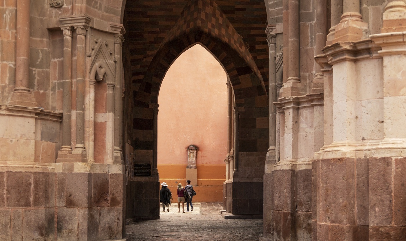 Йога-путешествие в сердце Иордании