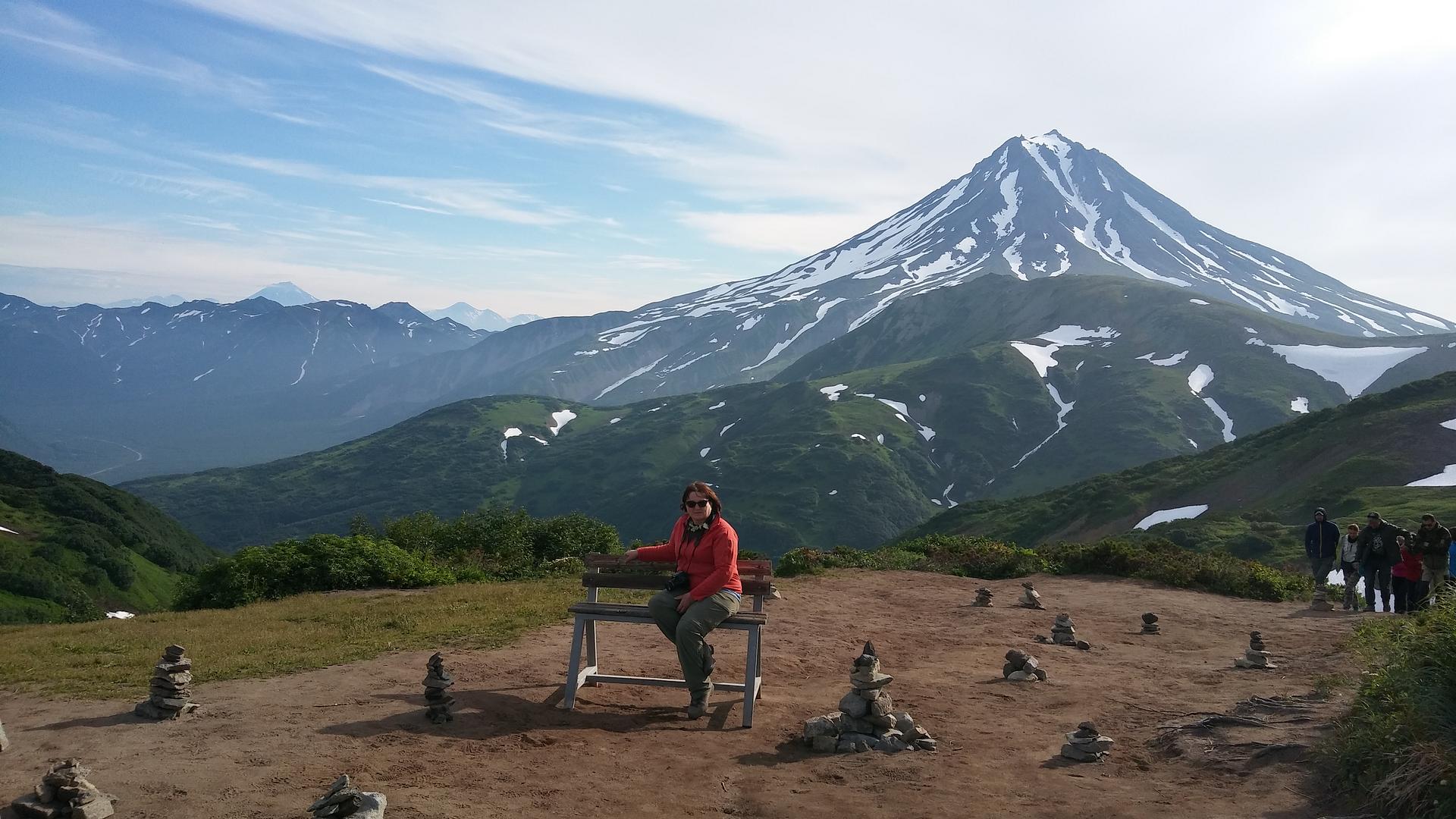 Джип-тур «Вилючинский перевал, Дачные источники («Мини Долина гейзеров»), водопад Снежный барс