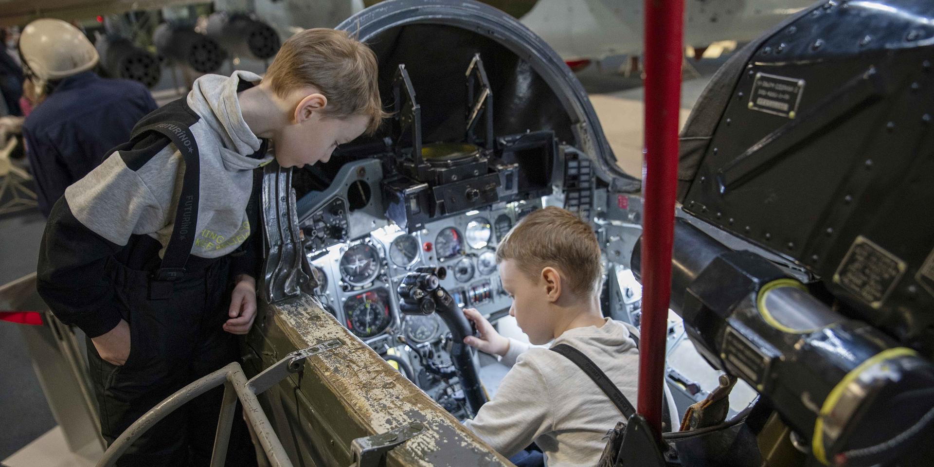 📚 Парк Патриот: Музейная площадка №1 и Партизанская деревня  с обедом (ЭКСКУРСИЯ ПОД ЗАПРОС) 6+