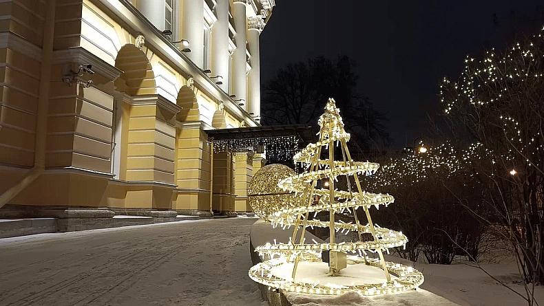 Автобусный тур из Москвы «Зимний дуэт. Петербург и Выборг», 4 дня