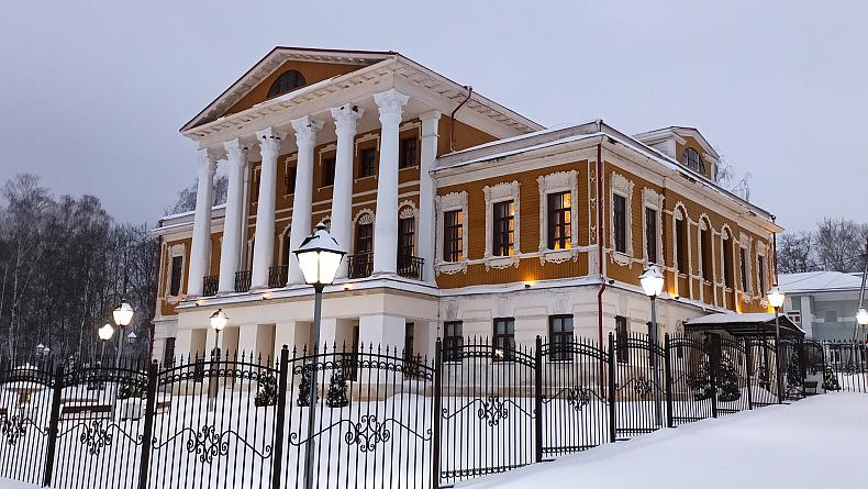 Автобусный тур из Москвы «Ёлка для взрослых. В гостях у Бахуса», 2 дня