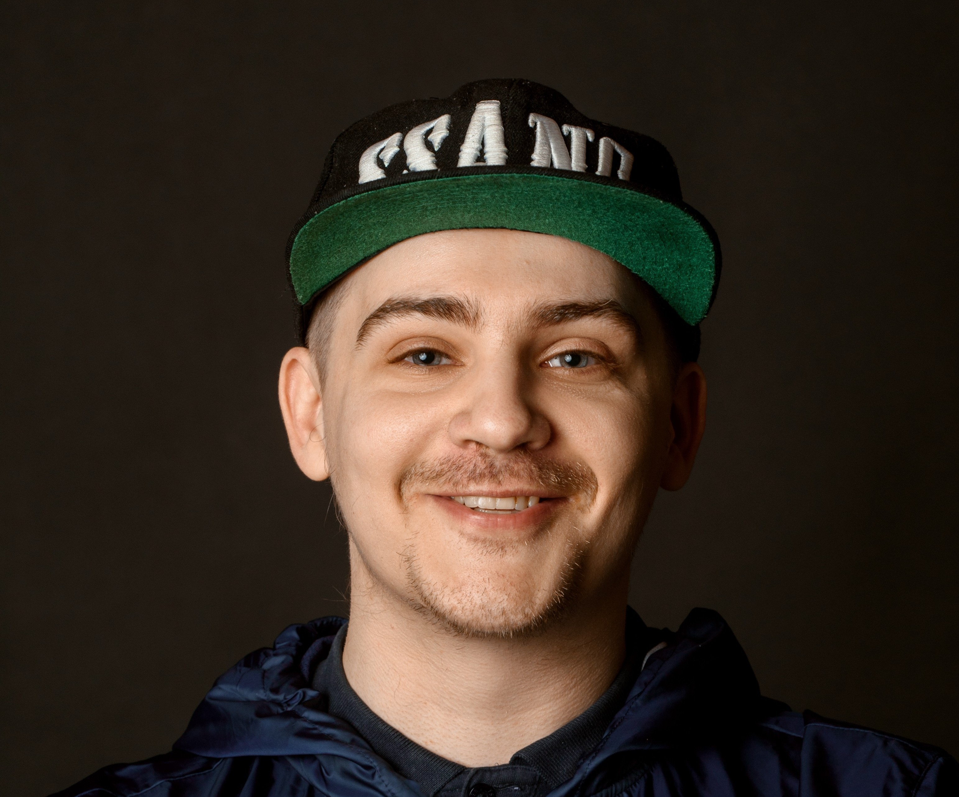 Александр Замарянов logo