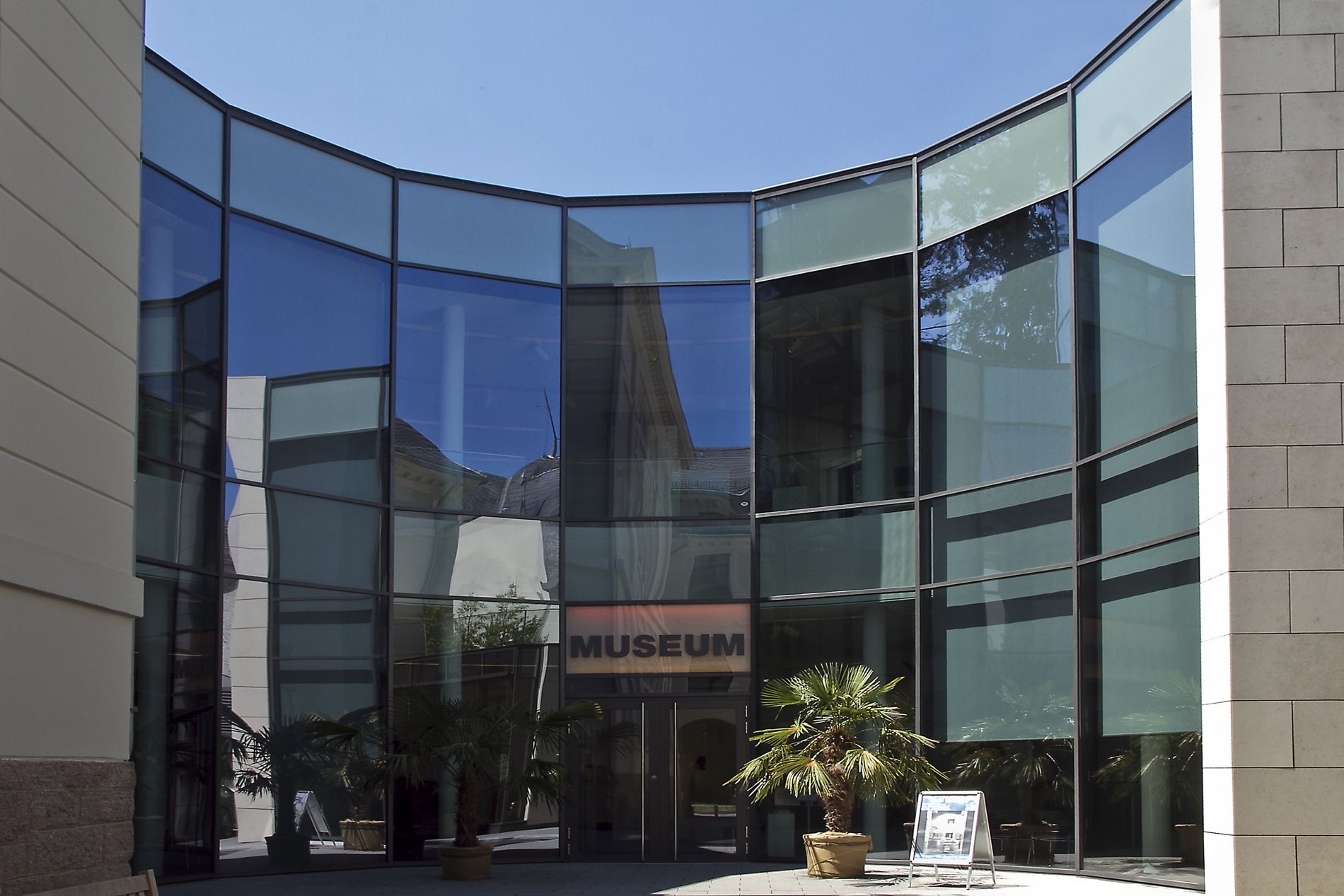 Культурхаус ЛА8: Музей искусства и техники