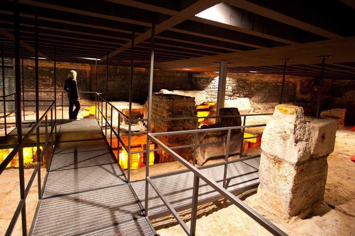 Руины римской бани