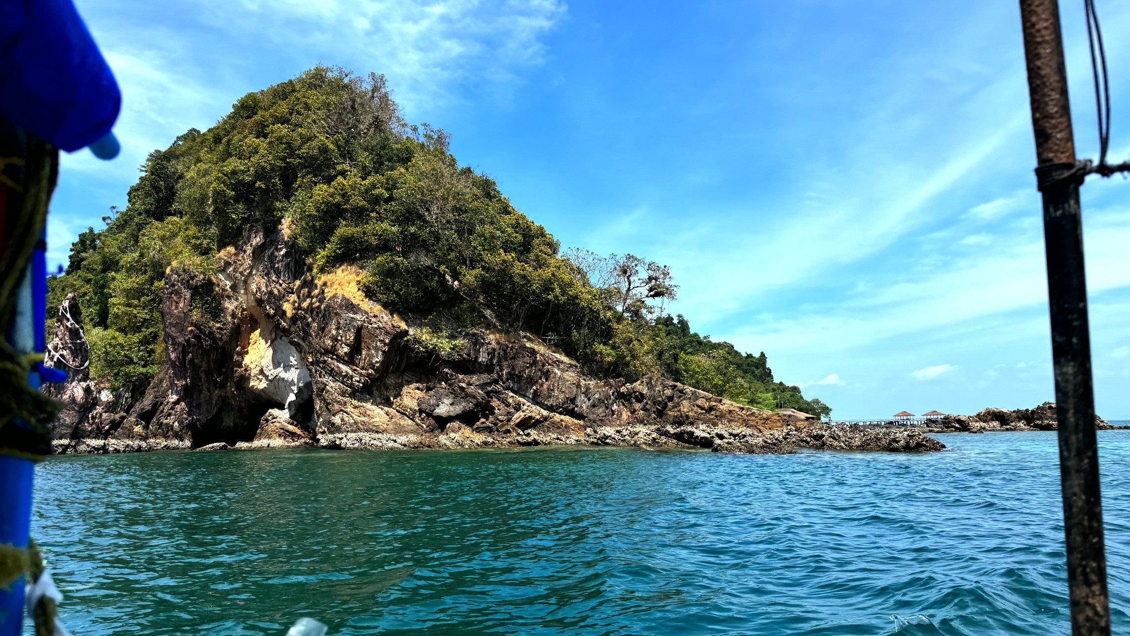 Мыс Kuan Tong Rock