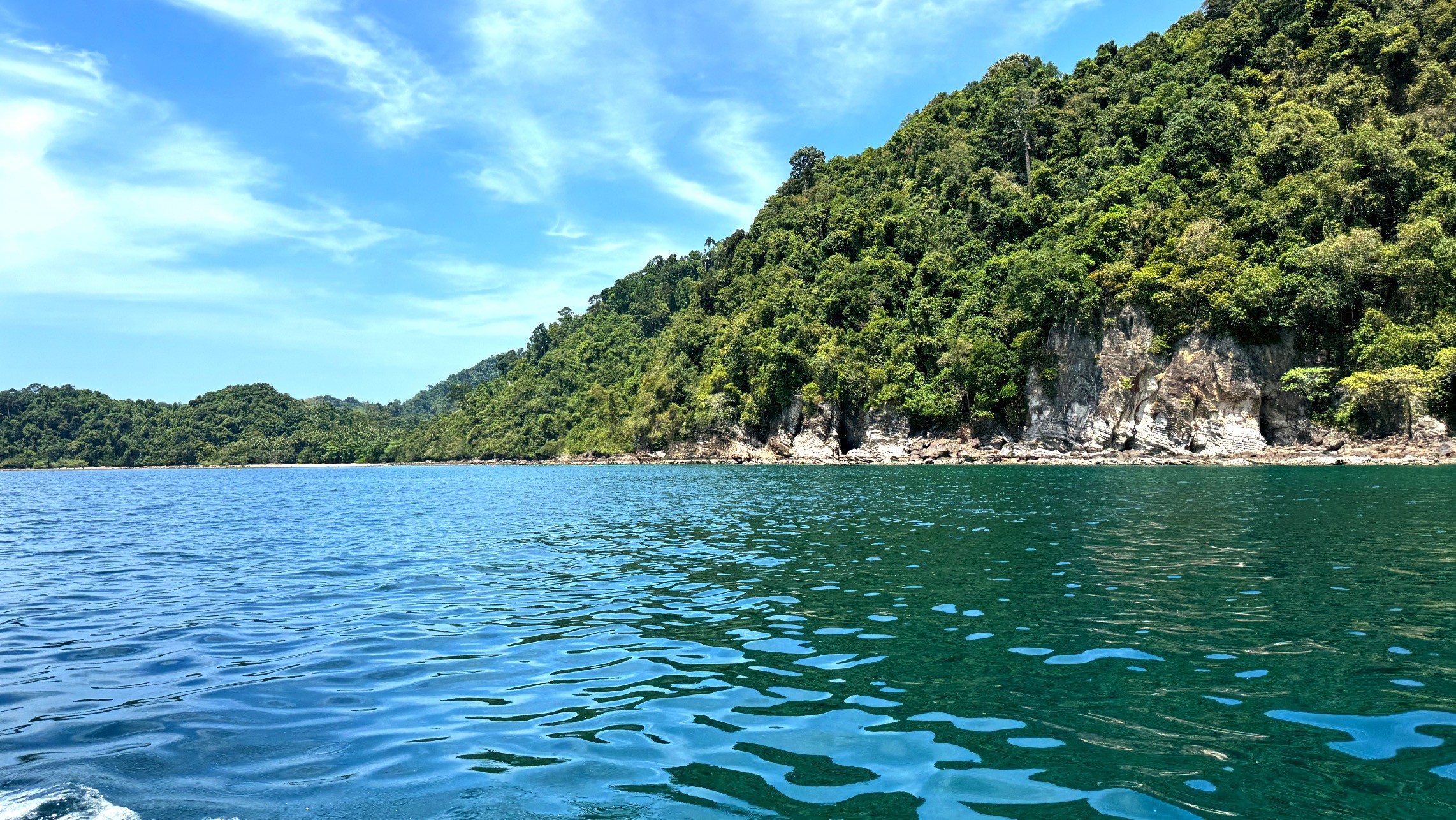 Мыс Kuan Tong Rock