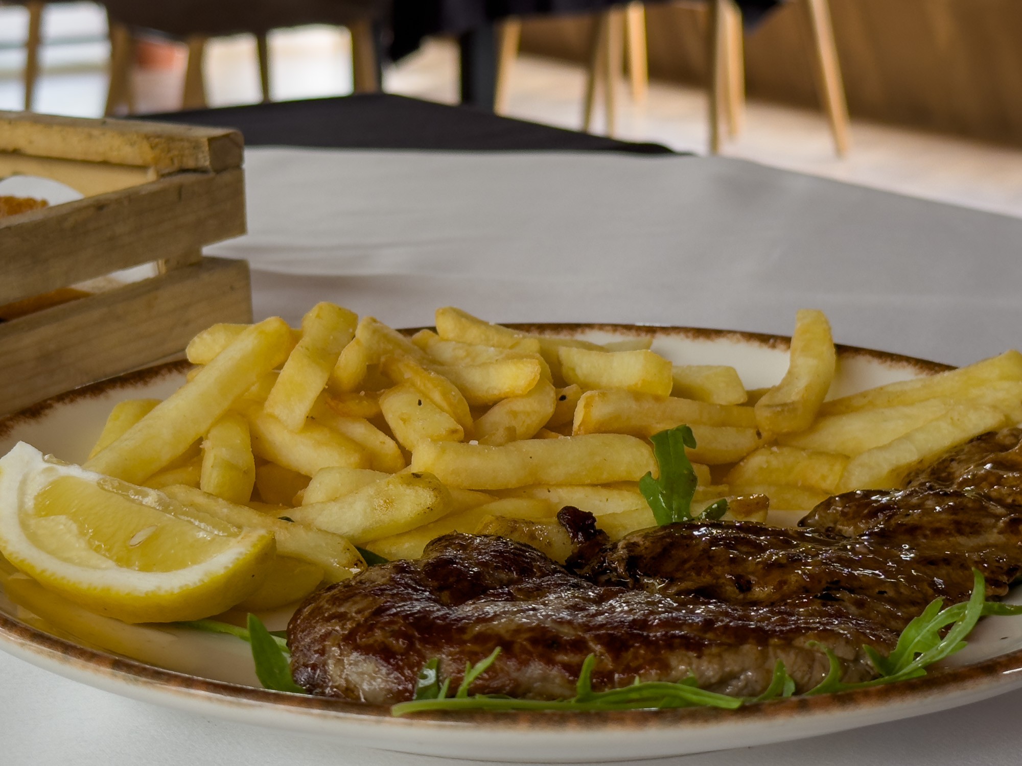 Gent's Inn Beach & Restaurant