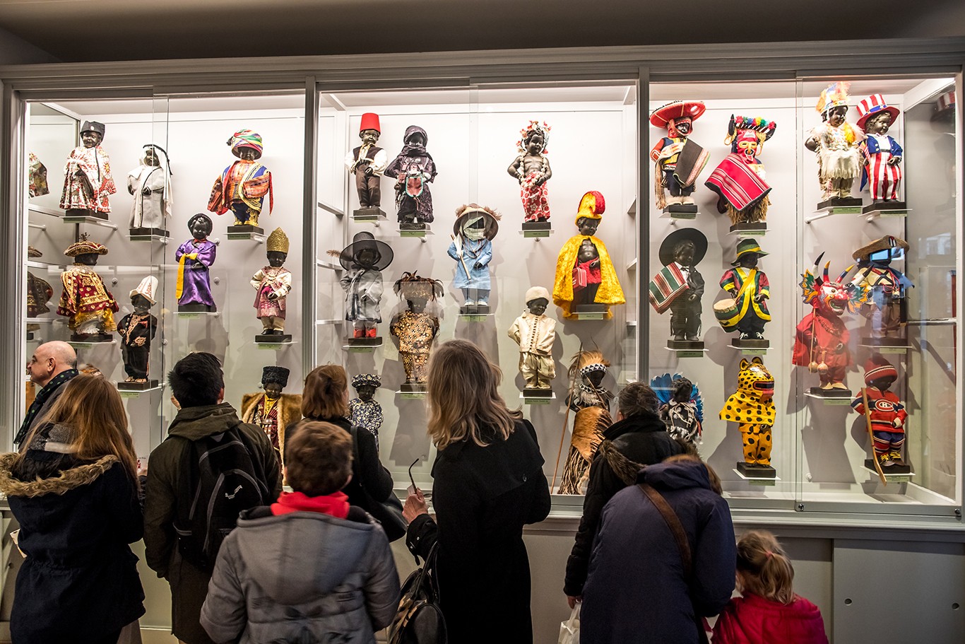 Музей костюма - Гардероб писающего мальчика