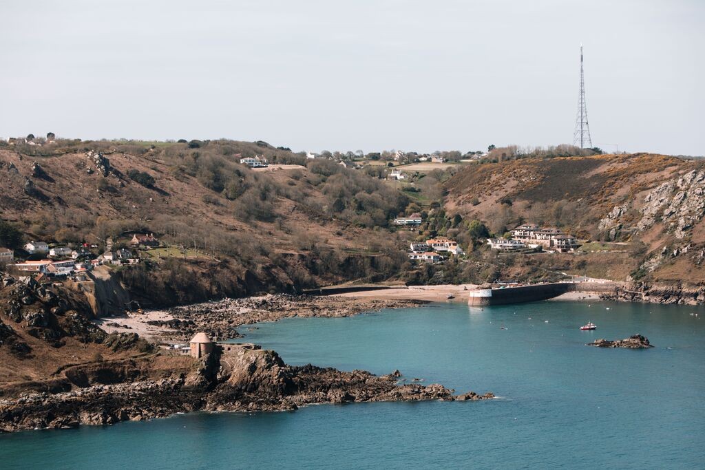 Бонн Нюит Бэй