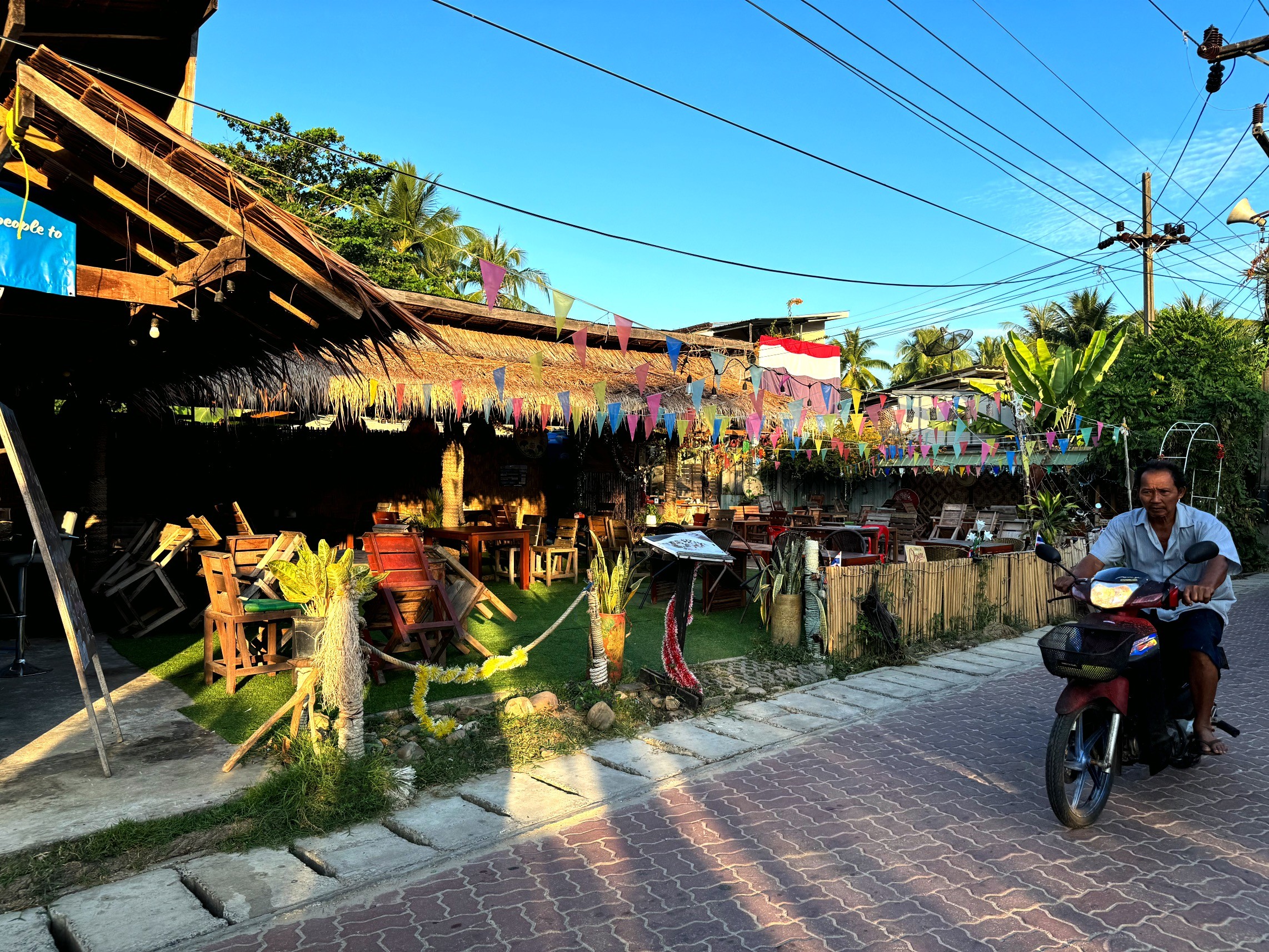 Ресторан Kohmook City Center Restaurant & Bar и Shaw Lay Tour