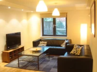 13 Old Fishmarket Close