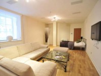 1 Kings Deluxe Studio