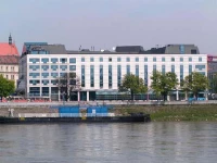 Park Inn Danube 4*