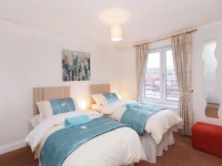 22/5 Powderhall Road