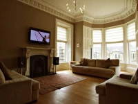 29/3 Mayfield Gardens