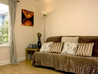 Edinburgh James Square 39