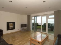 Luxury Waterfront Apt