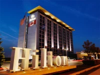 Hilton Toronto Airport Hotel and Suites 4*