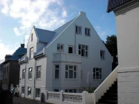 Isafold Guesthouse 2*