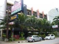 The Jomtien Twelve 3*