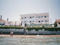 Sunset Apartments 2*