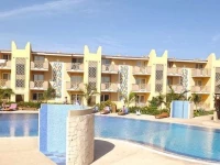 Djadsal Moradias Tropical Resort