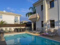 Blue Water Bay Royal Complex A