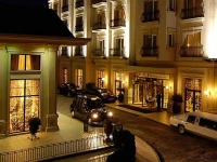 Rocks Hotel Casino 5*