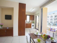 Apart - Eva Suite Mackenzie Beach