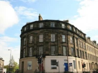 Large 1 bedroom flat