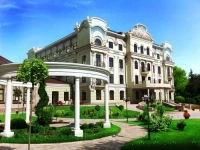 Pontos Plaza Hotel 4*