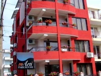 Marti Park House (РњР°СЂС‚Рё РџР°СЂРє РҐР°СѓСЃ) 2*