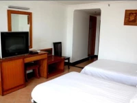 Yintian Holiday Hotel 3*