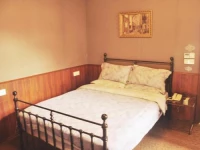 Canal International Youth Hostel