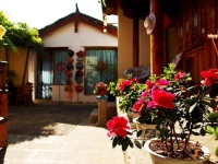 Lijiang Longzhigu Inn 2*