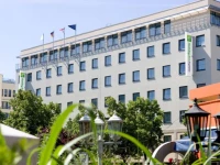 Holiday Inn Express Berlin City Centre 3*