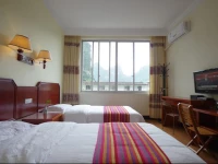 Yangshuo Luna Inn 2*