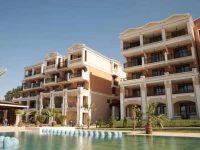 Green Life Beach Resort (Р“СЂРёРЅ Р›Р°Р№С„ Р‘РёС‡ Р РµСЃРѕСЂС‚)