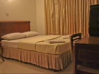 Macktz Comfort Inn - Grand Crescent