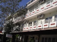 Bristol Apartments 2*