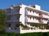 Stam & John Apartments