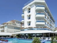 Hotel Cavalieri Palace 4*