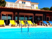 Freesurf Camp & Hostel