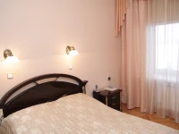 Oktyabrskaya hotel 3*