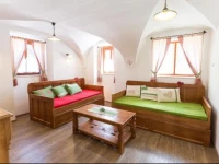 Apartments Petacova Hisa