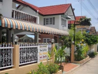 Sri Krung Guest House 2*