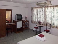 Honey House Guesthouse Phuket  2*