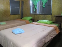 Siam Riverside Guest House 2*