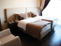 Royal Garden Hotel 4*